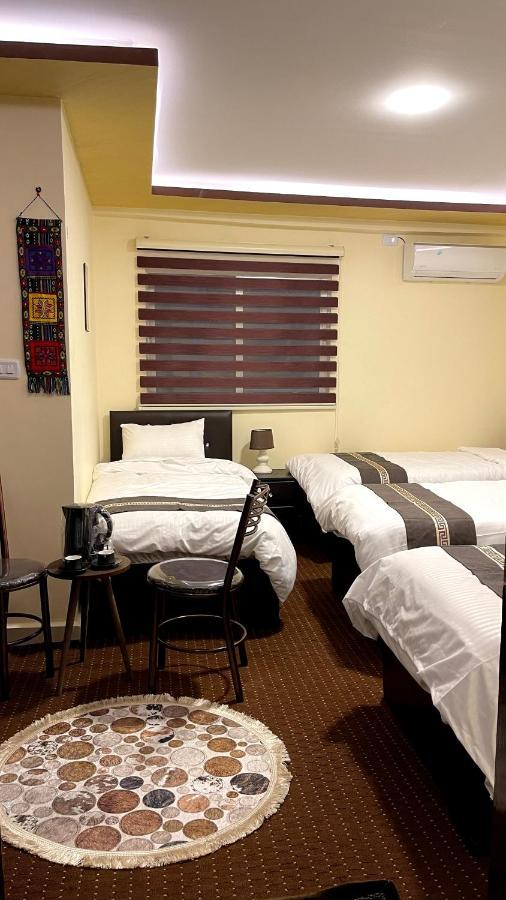 Ad Deir Guesthouse Вади Муса Экстерьер фото